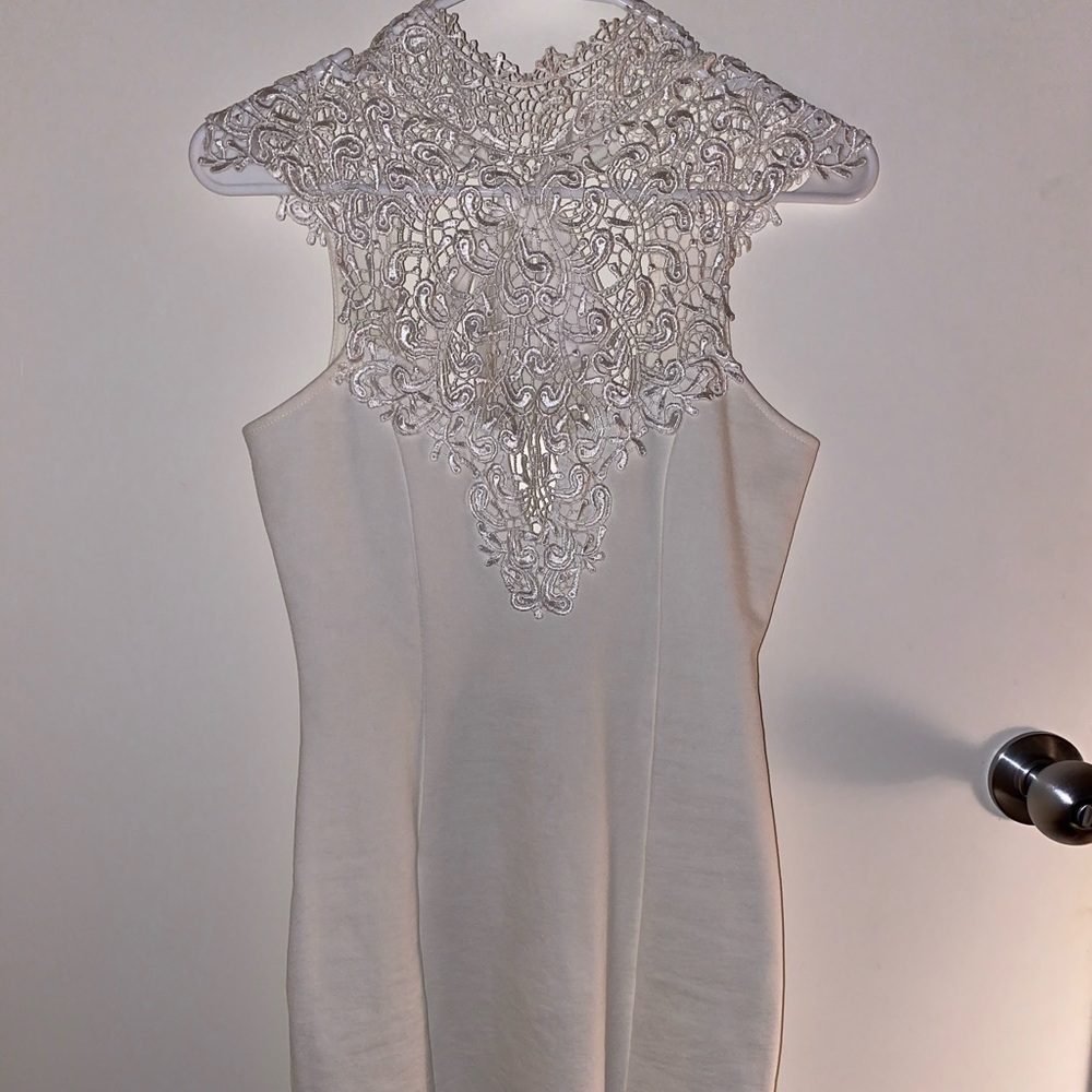 Bodycon white dress